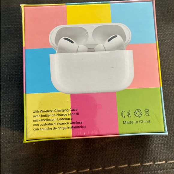 Source Unknown White Earbud Headphones - Picture 2 of 2